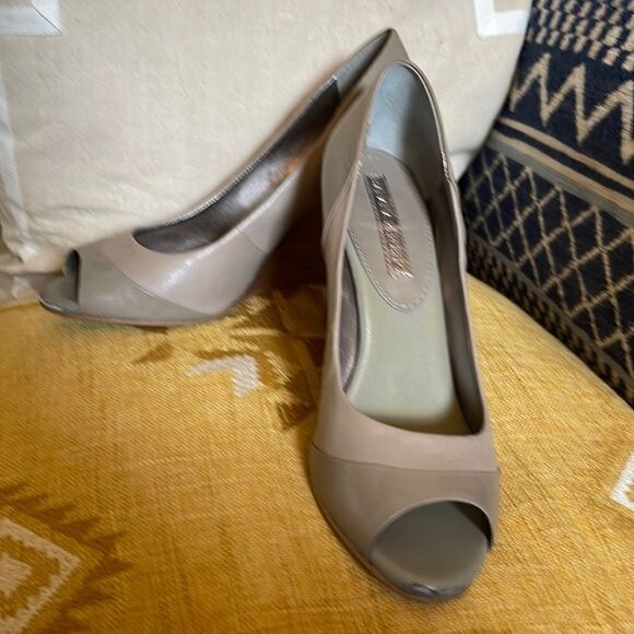 Banana Republic Leather Wedges - Picture 1 of 7